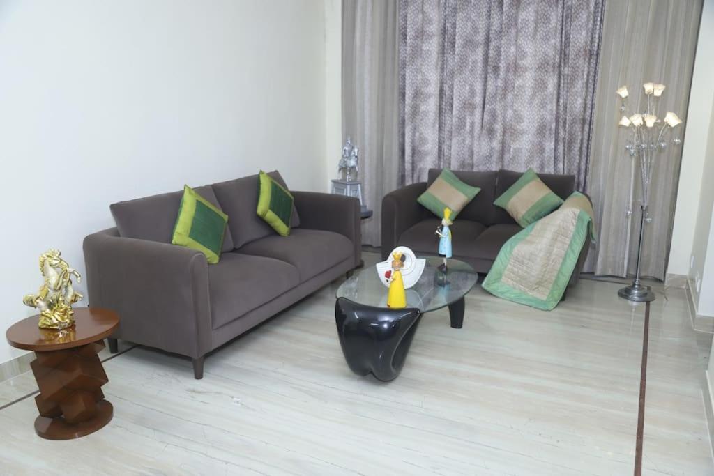 Divine India Service Apartment 3Bhk,B57 Sarita Vihar,Apollo Neu-Delhi Exterior foto