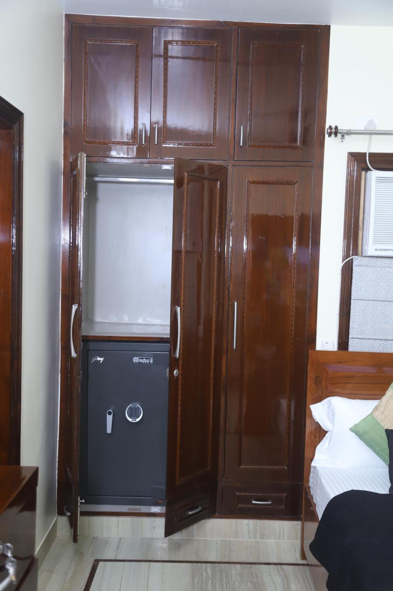 Divine India Service Apartment 3Bhk,B57 Sarita Vihar,Apollo Neu-Delhi Exterior foto